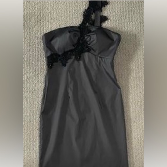 JOSEPH RIBKOFF. BLACK COCKTAIL DRESS. SIZE 6 - Picture 9 of 9